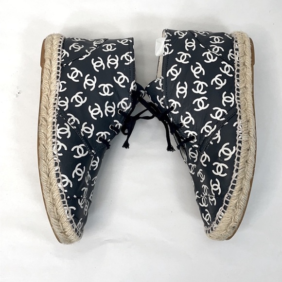 Chanel High Top CC Logo Espadrilles - Picture 4 of 13